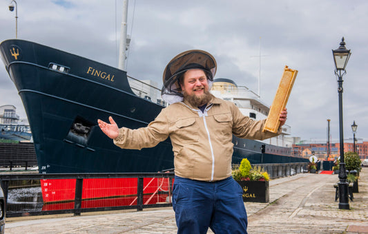 LUXURY FLOATING HOTEL FINGAL HELPS TO RAISE AWARENESS OF BEES