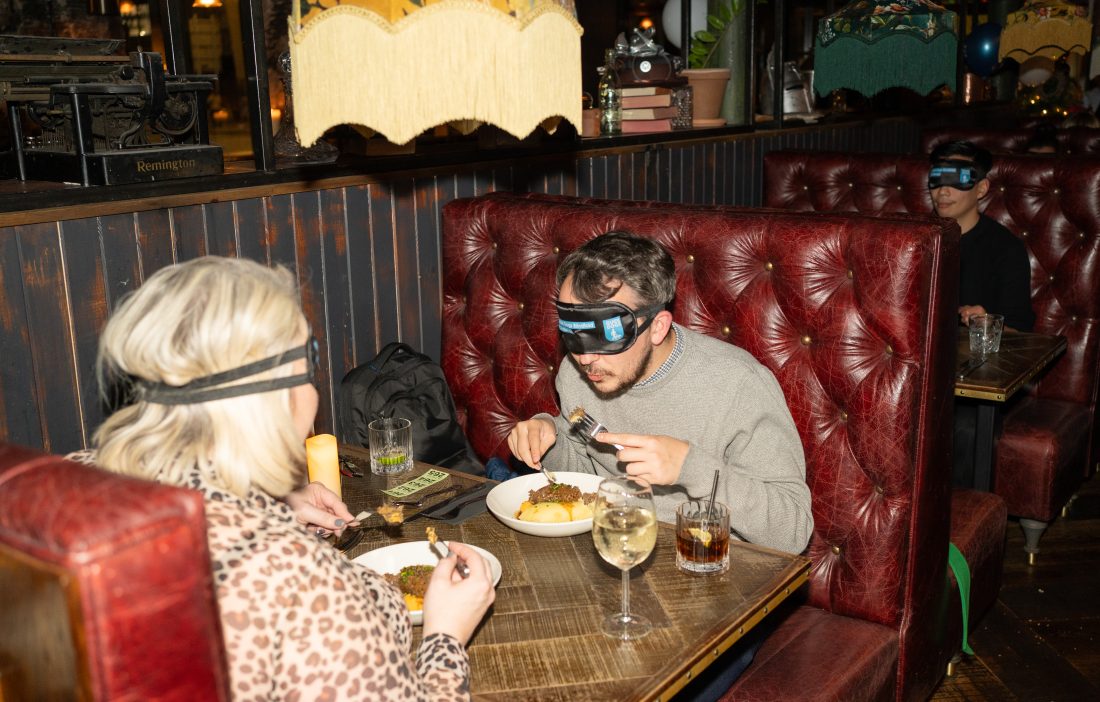 DINE IN THE DARK: UNUSUAL DINING EXPERIENCE RAISES MONEY FOR GUIDE DOGS SCOTLAND