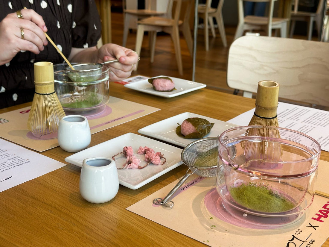 How to make a Matcha Latte? We try out a Matcha making workshop with Katsute100