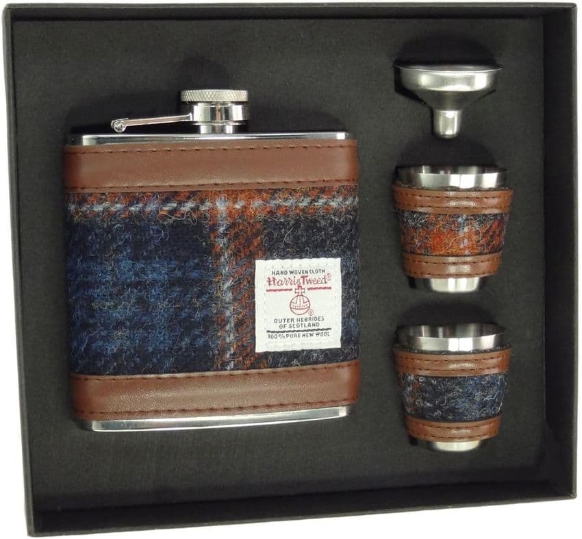 Glen Appin of Scotland Harris Tweed Hip Flask Set